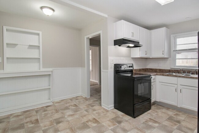 Foto del edificio - 2329 3rd St NE