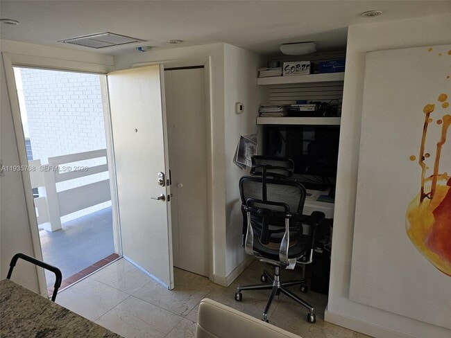 Building Photo - 3000 Marcos Dr