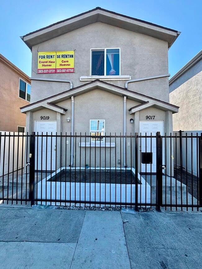 Building Photo - 9017 Avalon Blvd