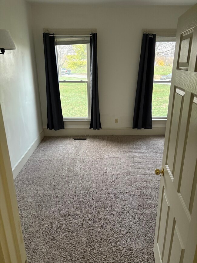 Building Photo - 740 N. Wayne Building