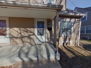 Building Photo - 707 S Hydraulic Ave