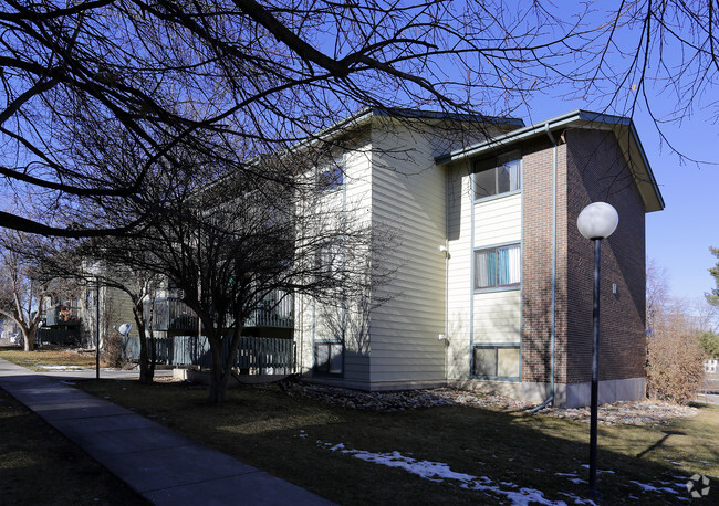 Foto del edificio - Sheridan Gardens Apartments