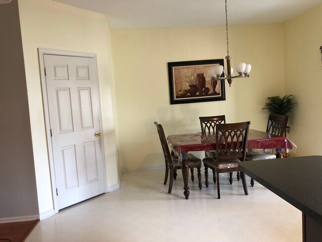 Foto del edificio - 40 Arbor Cir