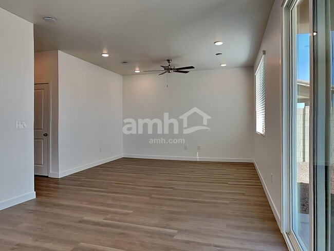 Building Photo - 9747 W Parkway Dr