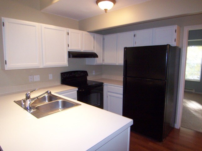 Building Photo - 3565 Windmill Dr