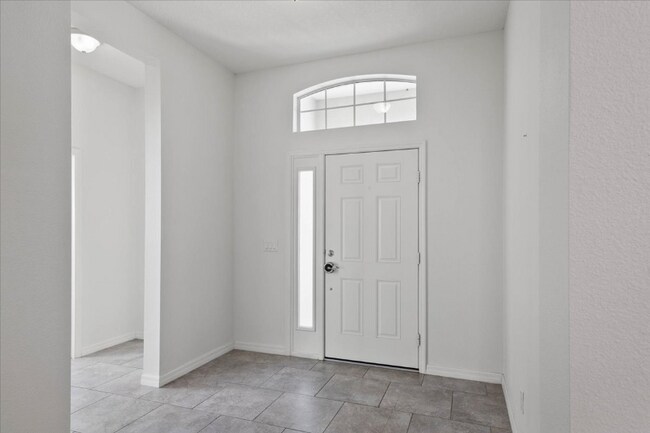 Foto del edificio - 4680 Claremont Park Dr