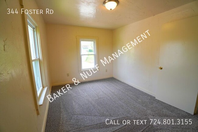 Foto del edificio - 344 Foster Rd