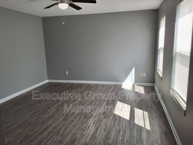 Foto del edificio - 1113 Crowne Pointe Dr