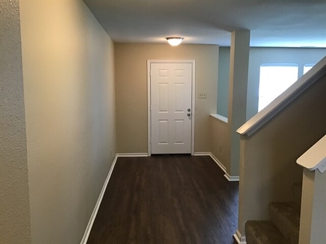 Building Photo - 10709 Gathering Drive