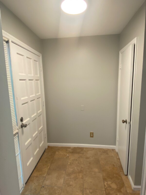 Building Photo - 1016 Mariners Ct