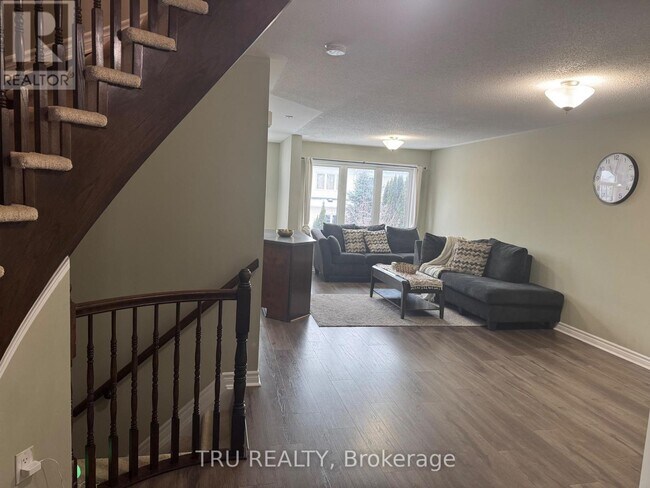 Building Photo - 247 Hunterbrook St