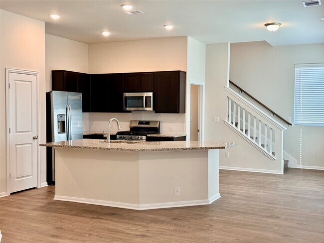 Foto del edificio - 405 Magnolia Ln