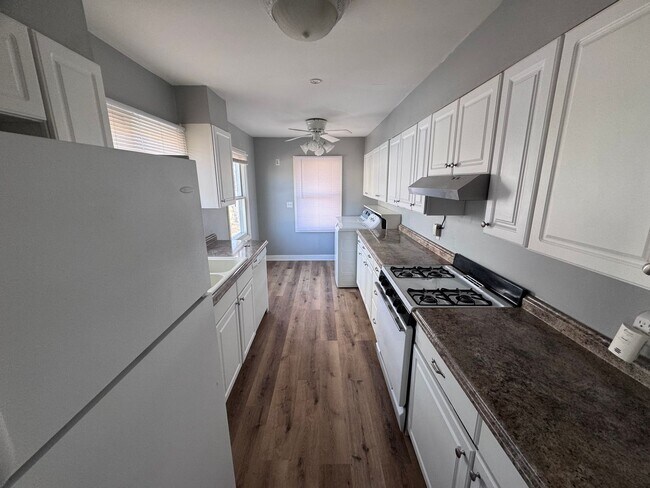 Foto del edificio - COMING SOON! Bright & Spacious 3-Bedroom Home with Large Backyard
