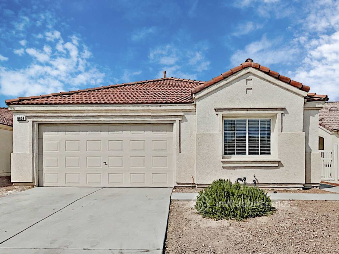 Foto principal - 6654 Cinnabar Coast Ln