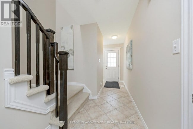 Building Photo - 324 Severn Dr