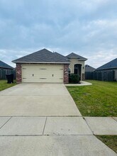 Building Photo - 359 Avondale Ln