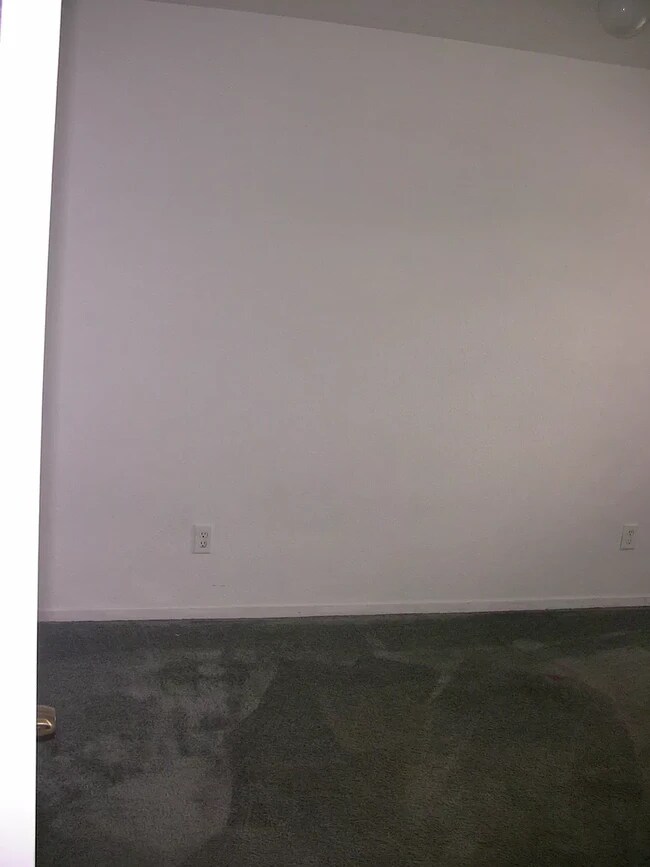 Bedroom - 828 N Angeleno Ave