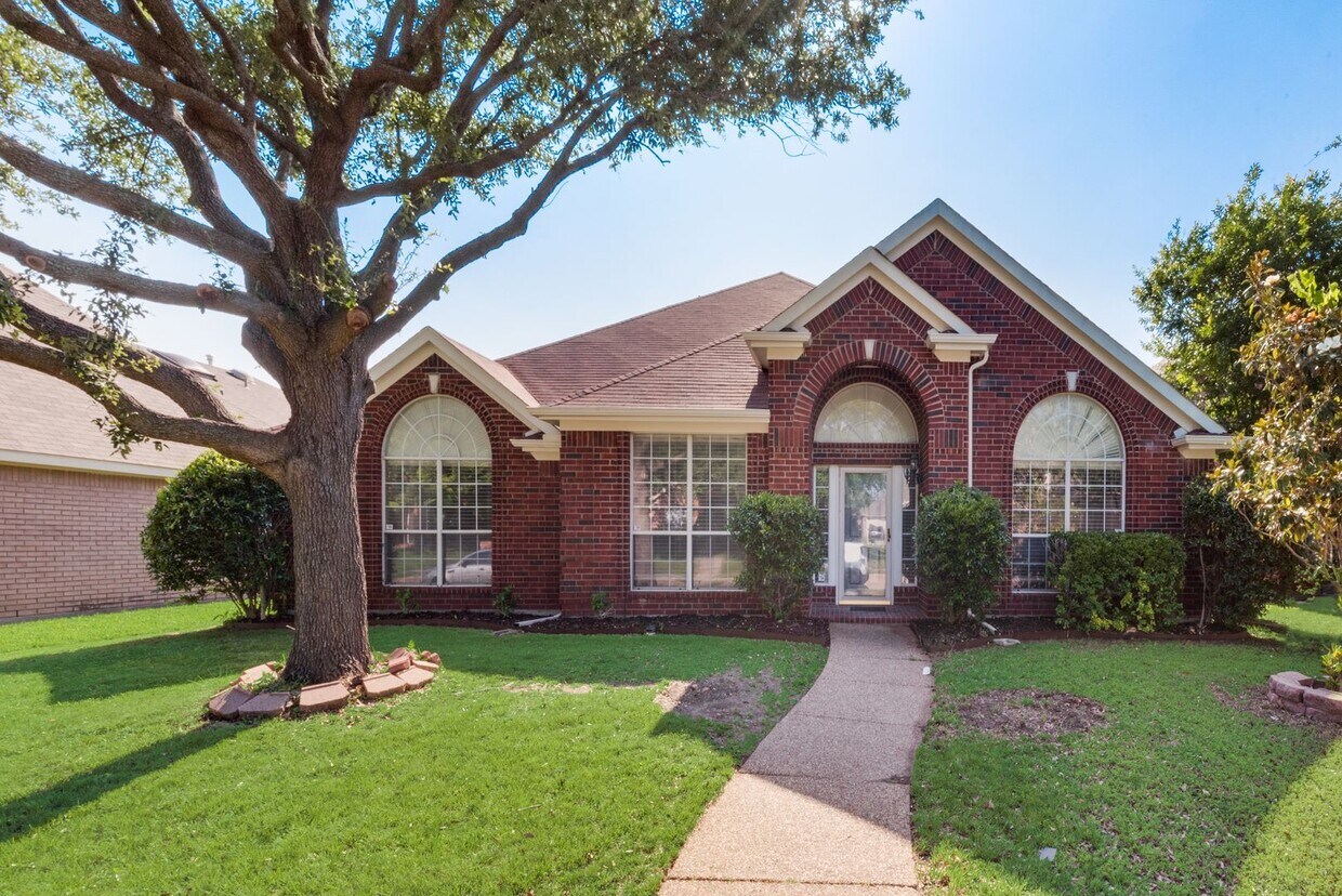 Foto principal - Beautiful Allen Home!