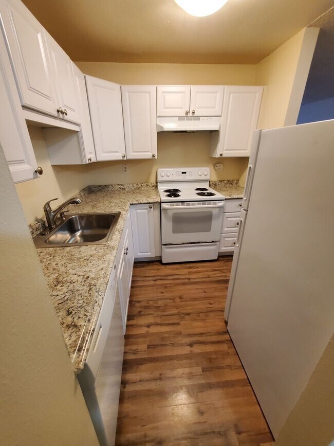 Foto del interior - Bayview Apartments | Bright Units with Easy Transit Options