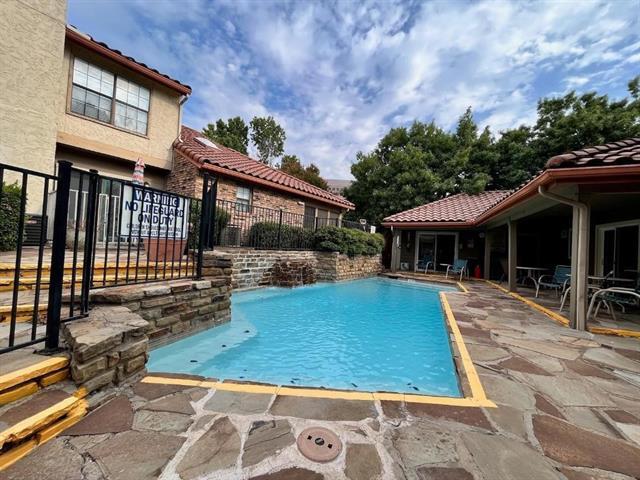 Foto del edificio - 6505 Hickock Dr
