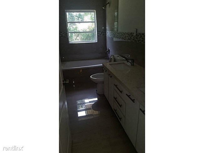 Building Photo - 5901 W Broward Blvd