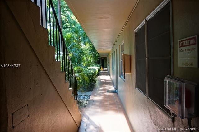 Building Photo - 7500 SW 59th Pl