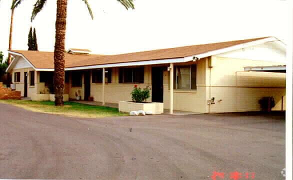 Primary Photo - 3002 N 40th St
