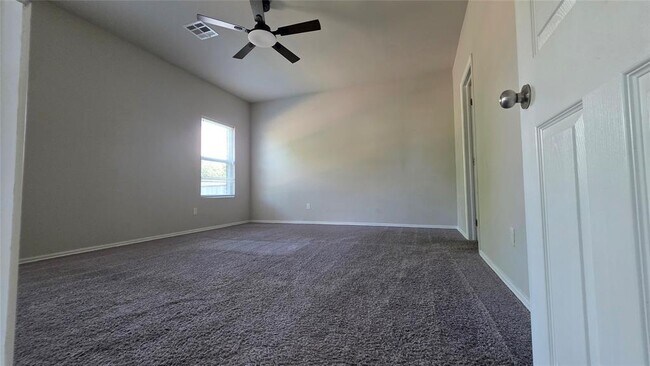 Building Photo - 10012 Wimbledon Ct