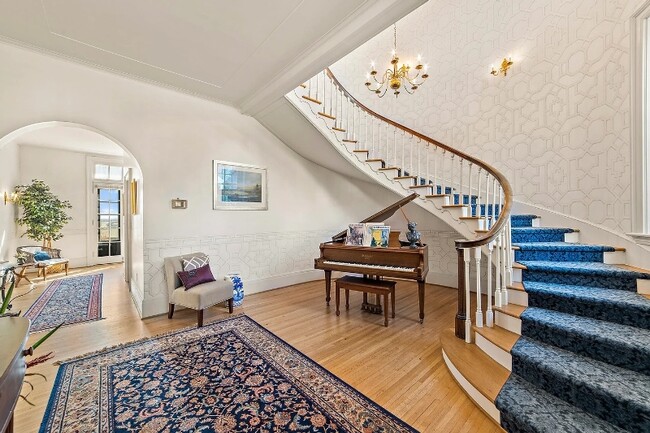 Foto del edificio - 385 Sherwood Ave