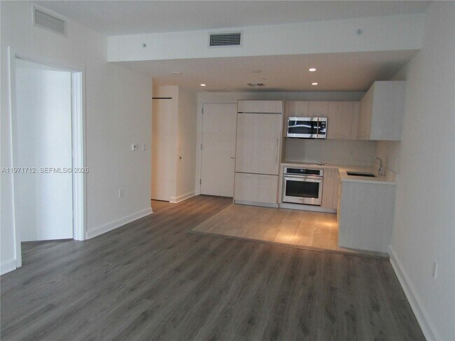 Foto del edificio - 45 SW 9th St