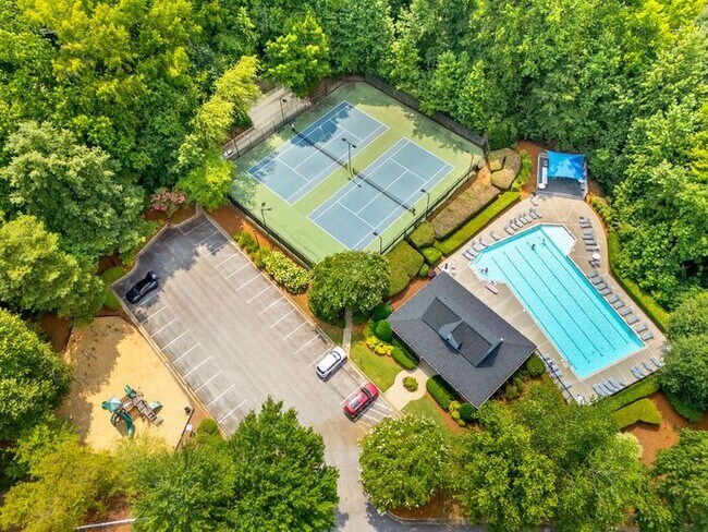 Building Photo - 3485 Maple Terrace Dr