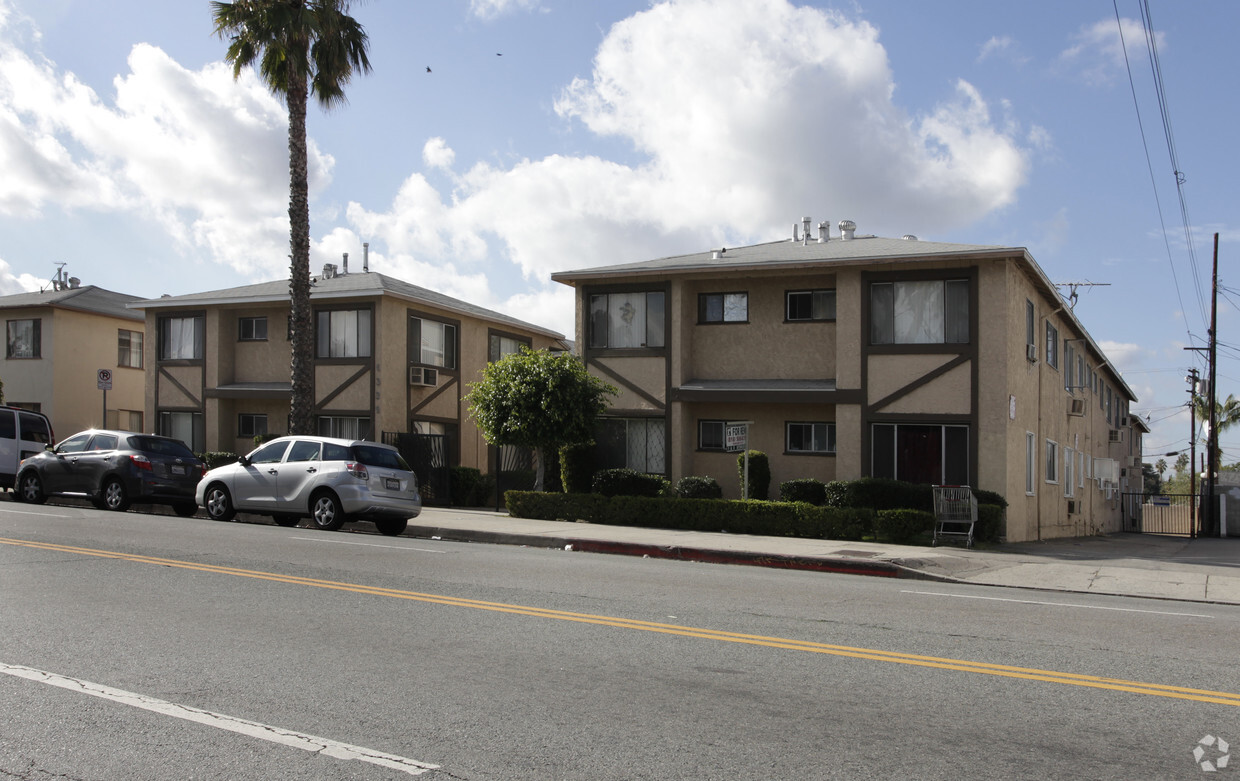 6339 - 6343 Coldwater Canyon Ave - 6339-6343 Coldwater Canyon Ave