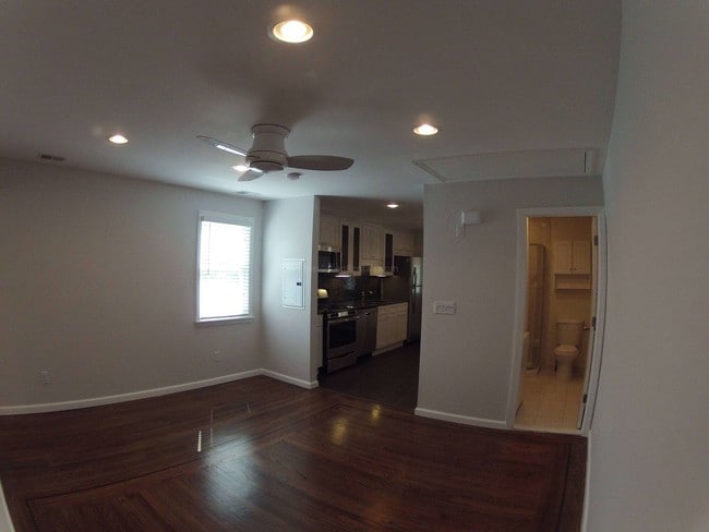 Foto del edificio - 267 Central Ave