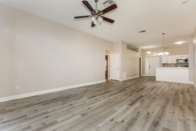 Building Photo - 12942 Early Run Ln