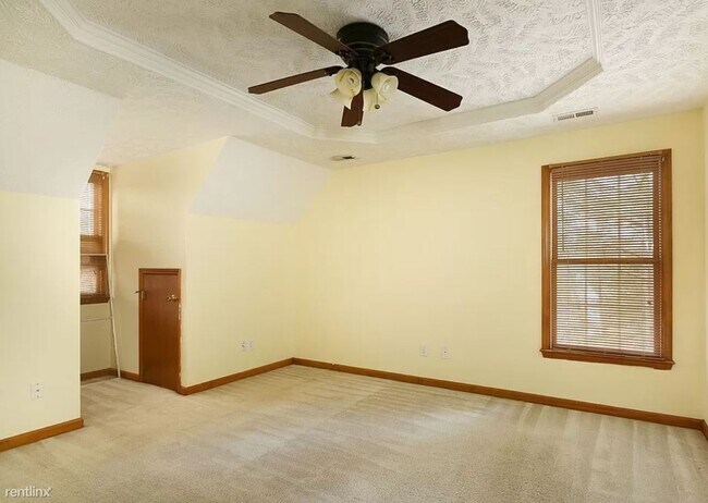 Building Photo - 2 br, 2 bath House - 327 West Caroline Street
