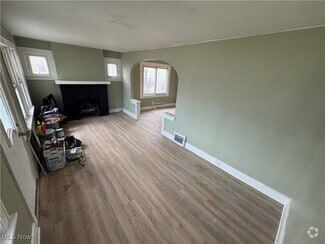 Building Photo - 5466 Grasmere Ave