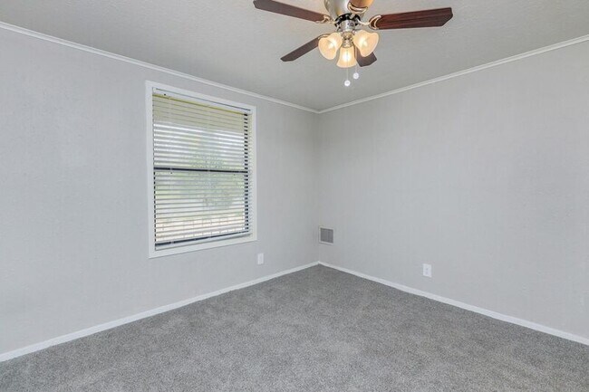 Foto del edificio - 124 Safe Harbor Dr
