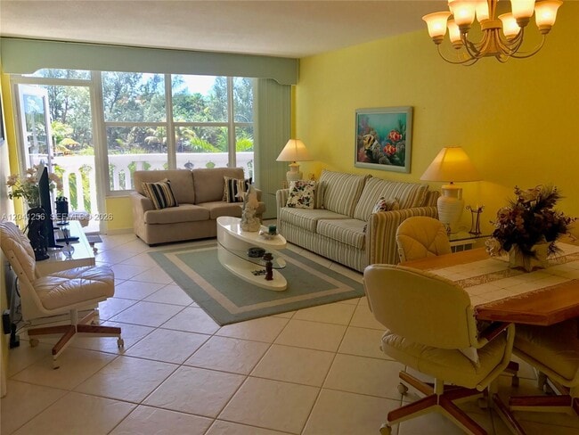 Building Photo - 3199 S Ocean Dr