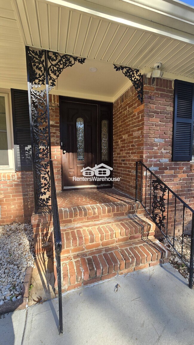 Foto del edificio - 3582 Cloudland Dr