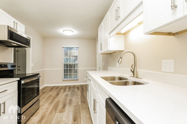 Foto del edificio - 3277 Towne Village Rd