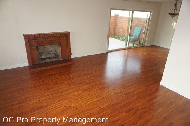 Building Photo - 3 br, 2.5 bath House - 1015 W Orangewood A...