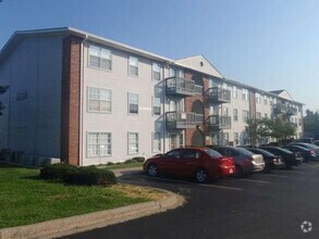 Building Photo - 209 Simpson Ave