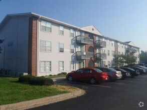 Building Photo - 209 Simpson Ave