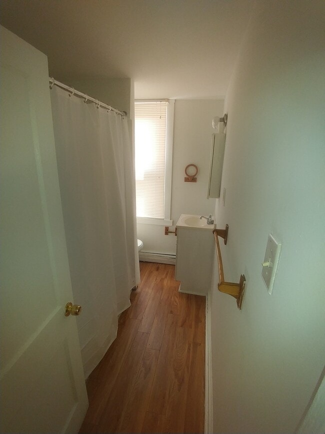Building Photo - 600-606 MacDade Blvd