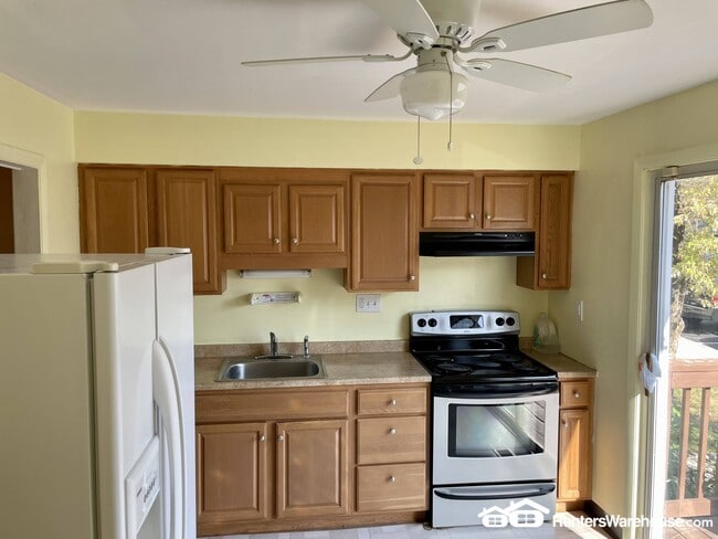 Foto del edificio - 9923 Valley Park Dr