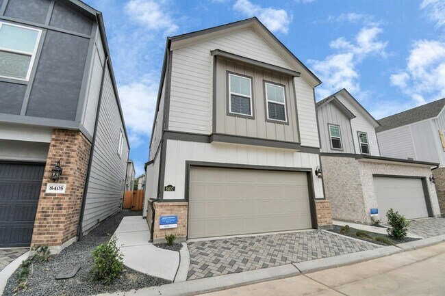 Foto del edificio - 8407 Arden valley Ln