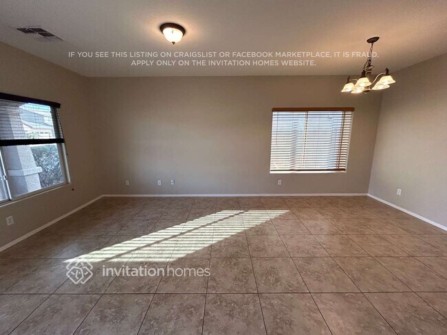 Foto del edificio - 11737 W Madison St