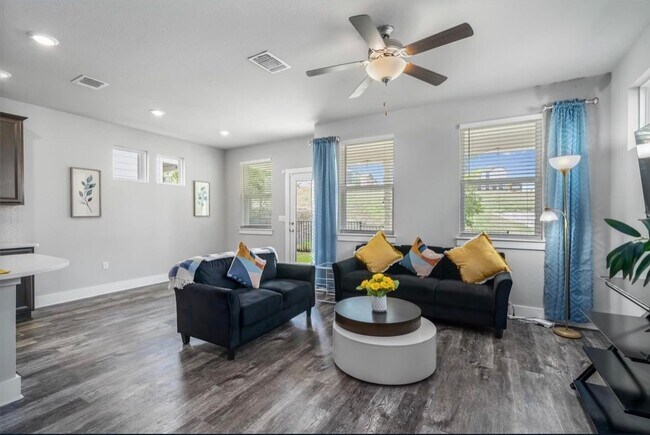 Foto del edificio - 7604 Grand Linden Wy