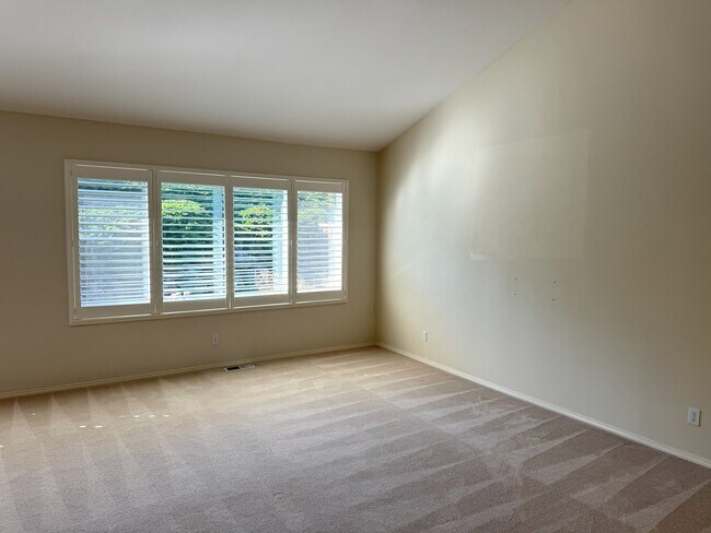 Foto del edificio - 7825 Amethyst Loop NW