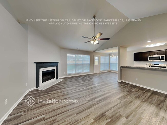 Foto del edificio - 4695 Falcon Chase Dr SW